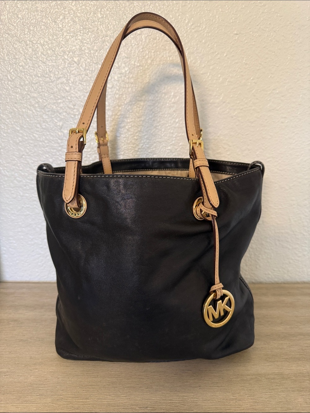 Michael Kors Jet Set Leather Tote vintage 2011